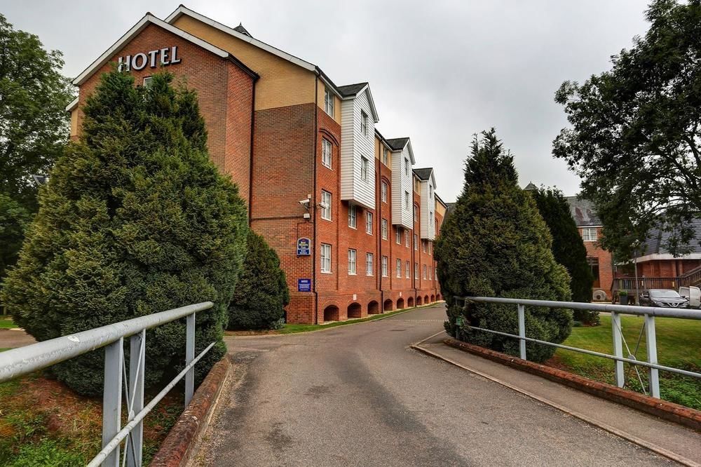 Doubletree By Hilton Reading M4 J10, An Hilton Hotel Wokingham Kültér fotó